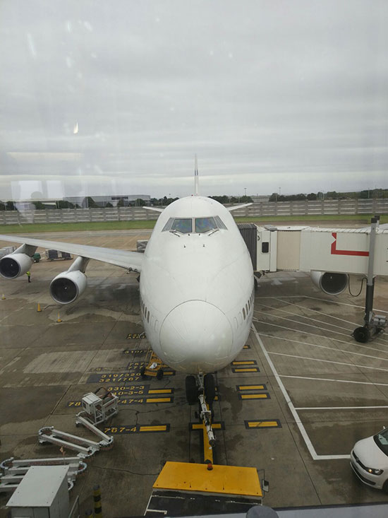 plane on field content to Jet bridge